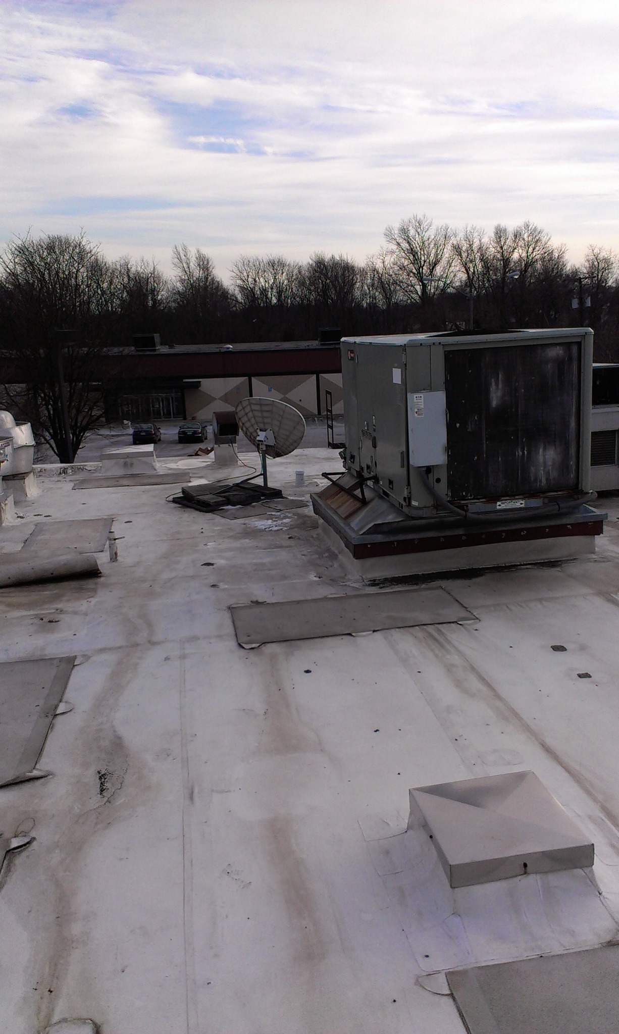 Rooftop HVAC unit service work